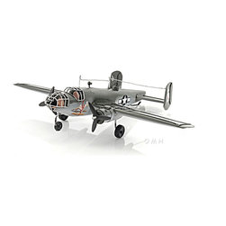 Green AJ048 B-17 Flying Fortress Airplane Model - Decorative Objects And Figurines