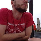 Josh Thomas's photo