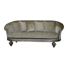 Traditional 3-Seater Sofa
