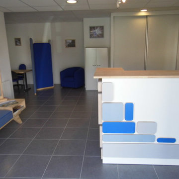 décoration salle d'attente d'une agence immobilière