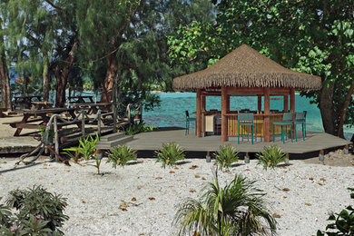 Tropical Tiki Bar