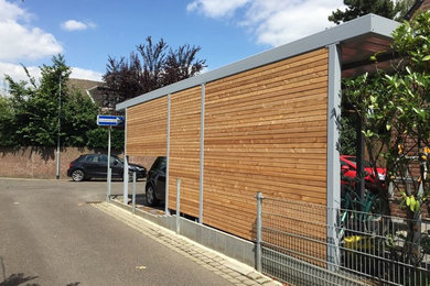 Freistehender, Kleiner Moderner Carport in Düsseldorf