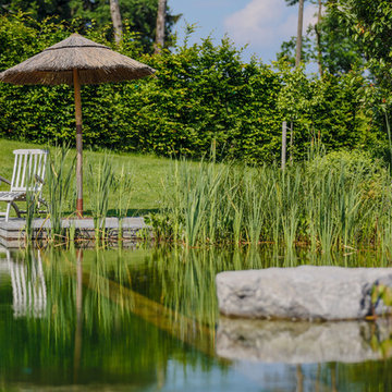 Swimming-Teich in den Bergen