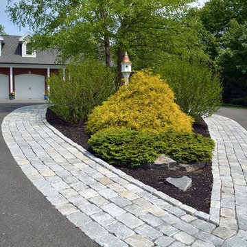 Granite Cobblestone Driveway Apron