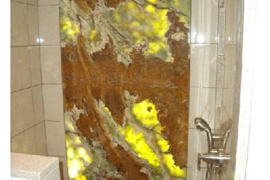 Example of an eclectic bathroom design in Philadelphia