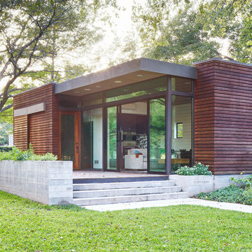 Lake Austin Cabin