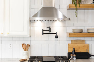 Transitional kitchen photo in Phoenix