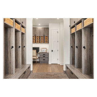 Silver Spurs - Transitional - Laundry Room - Seattle - by Enfort Homes ...