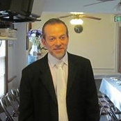 Robert Tinder Jr.'s photo