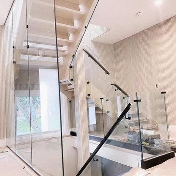 Modern Railing Glass installation