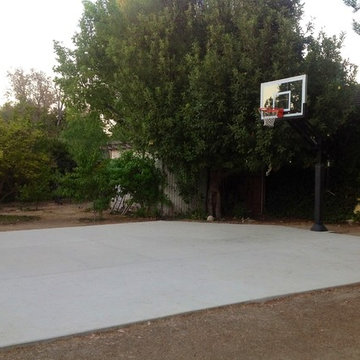 David L's Pro Dunk Gold Basketball System on a 25x25 in Woodland Hills, CA