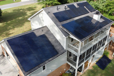 Example of an exterior home design in Atlanta