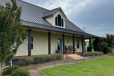 Exterior home idea in Other