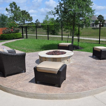 Raised Gas Firepit Area