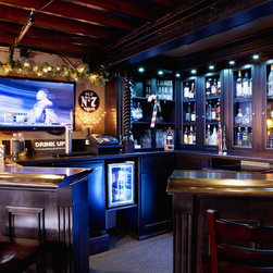 Corner Bar - Indoor Pub And Bistro Tables