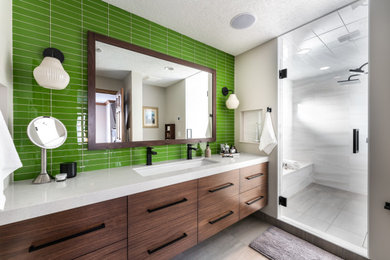 Bathroom - bathroom idea in Minneapolis