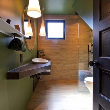 Jungle bathroom