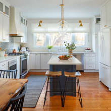 Kitchen w fridge on other side of island