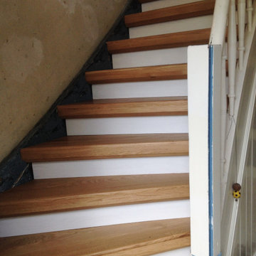 Teilsanierung einer Altbautreppe mit Trittstufen aus Eiche