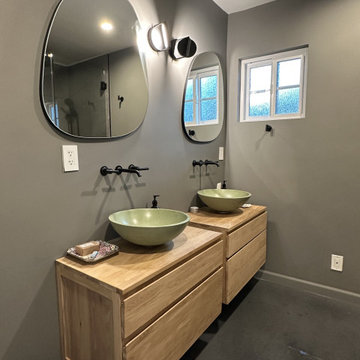 Conetta Residence- Master Bathroom Remodeling