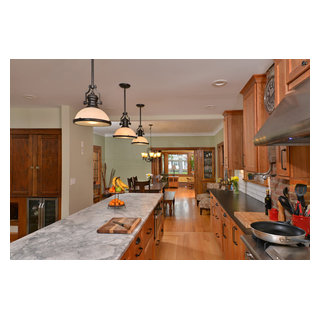 Lakewood Kitchen - Traditional - Kitchen - Cleveland - by Artistic ...