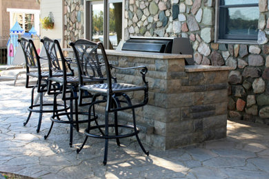 Outdoor Kitchen and Dining Spaces