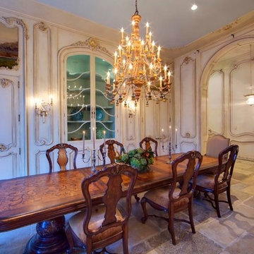 Lighting with architectural stone and antiques (Mediterranean Style)