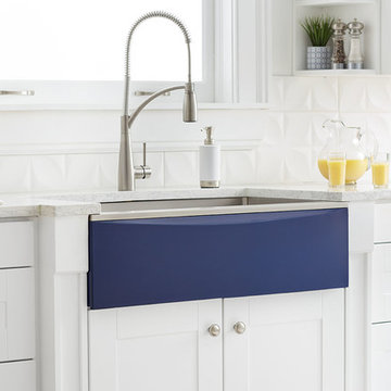 Crosstown Farmhouse Sink with Interchangeable Apron in Sapphire