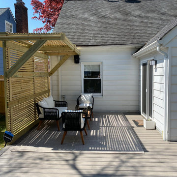 Outdoor Deck and Mini Pergola