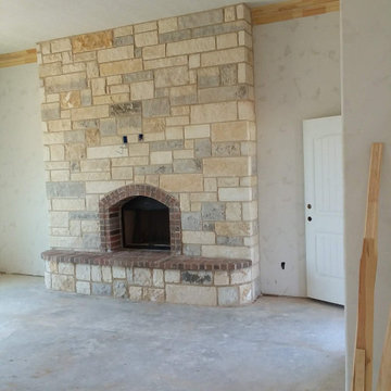 Fireplace/Mailbox/Firepit