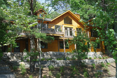 Example of a classic exterior home design in Toronto