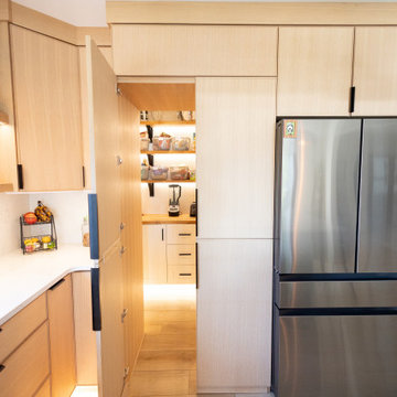 Sharp Californian Contemporary Walk-in Pantry