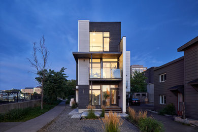 This is an example of a modern home in Ottawa.