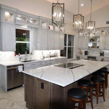 West Palm Beach FL Traditional Two-Tone Kitchen with Home Bar and Island