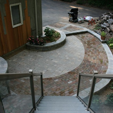 Semi-Circular Paver Patio with Planter