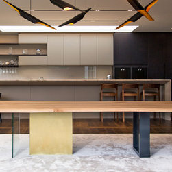 K - Salvaje - Dining Tables