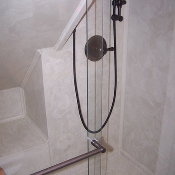 Faust Shower under stairs