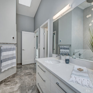 Modern Pump hill condominium