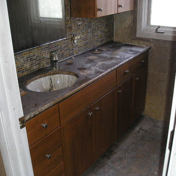 Golden Valley Guest Bath Before
