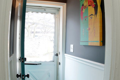 Example of a mountain style entryway design in Philadelphia
