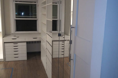 Closet photo in Bridgeport