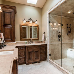 Mediterrane Badezimmer mit Porzellan-Bodenfliesen Ideen, Design