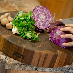 John Boos 18" Diameter 3" Thick Round Walnut Chopping Block - Cutting Boards