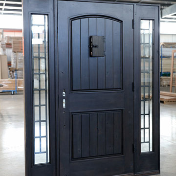 sw83 knotty alder door