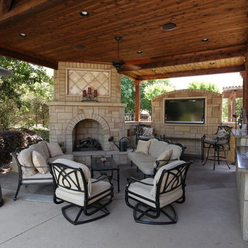 Hard-scapes and Outdoor Living in Tight Spaces