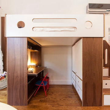 Bedford Stuyvesant: Three sisters share a room