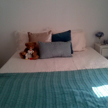 bed/nightstand