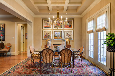 Inspiration for a timeless dining room remodel in Austin