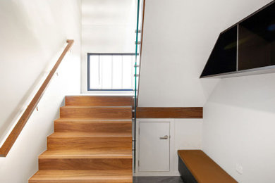 Design ideas for a modern staircase in Brisbane.