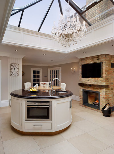 Contemporary Kitchen by Davonport